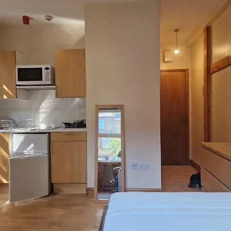 Bright Studio Apartment Highgate London Exterior photo