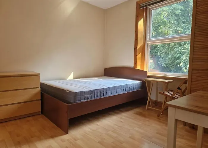 Bright Studio Apartment Highgate